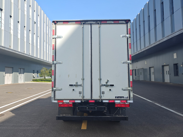 飛碟牌FD5042XXYW63K6-6廂式貨車公告圖片