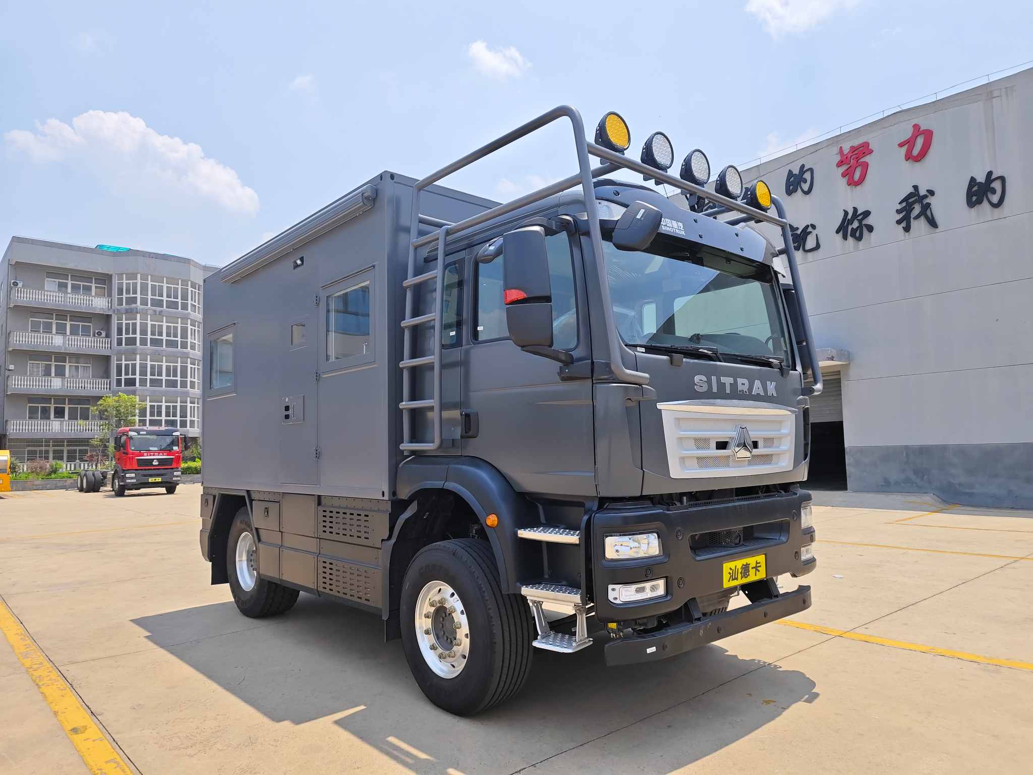 GLW5100XLJF6型旅居車圖片