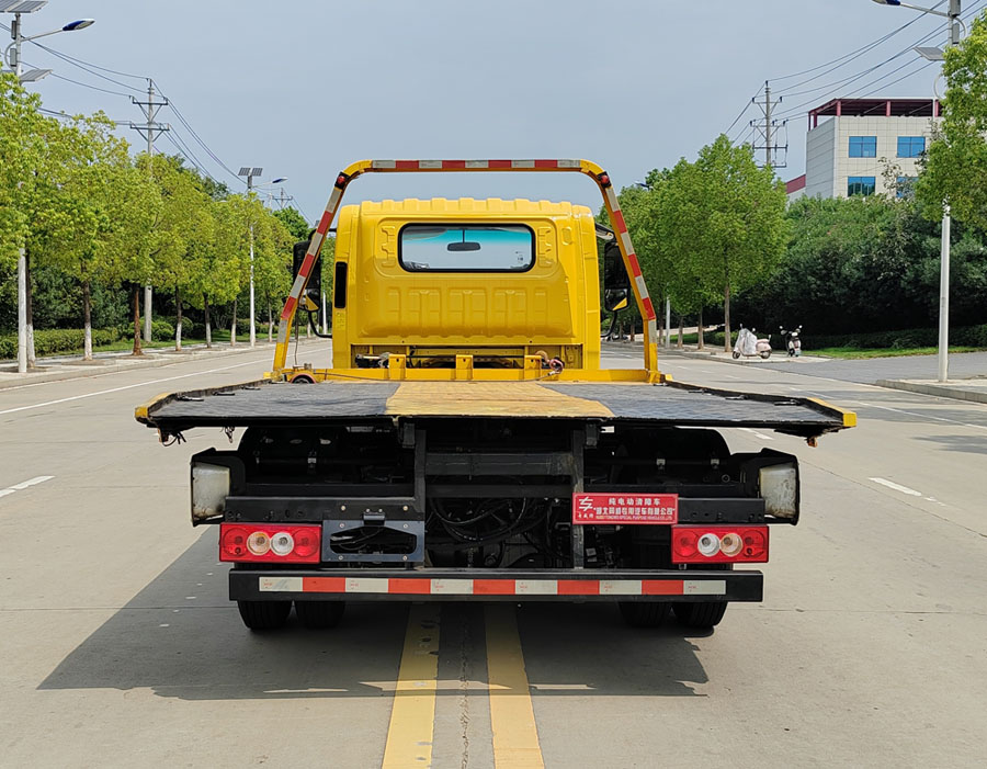 專威牌HTW5045TQZPBBEV純電動(dòng)清障車(chē)公告圖片