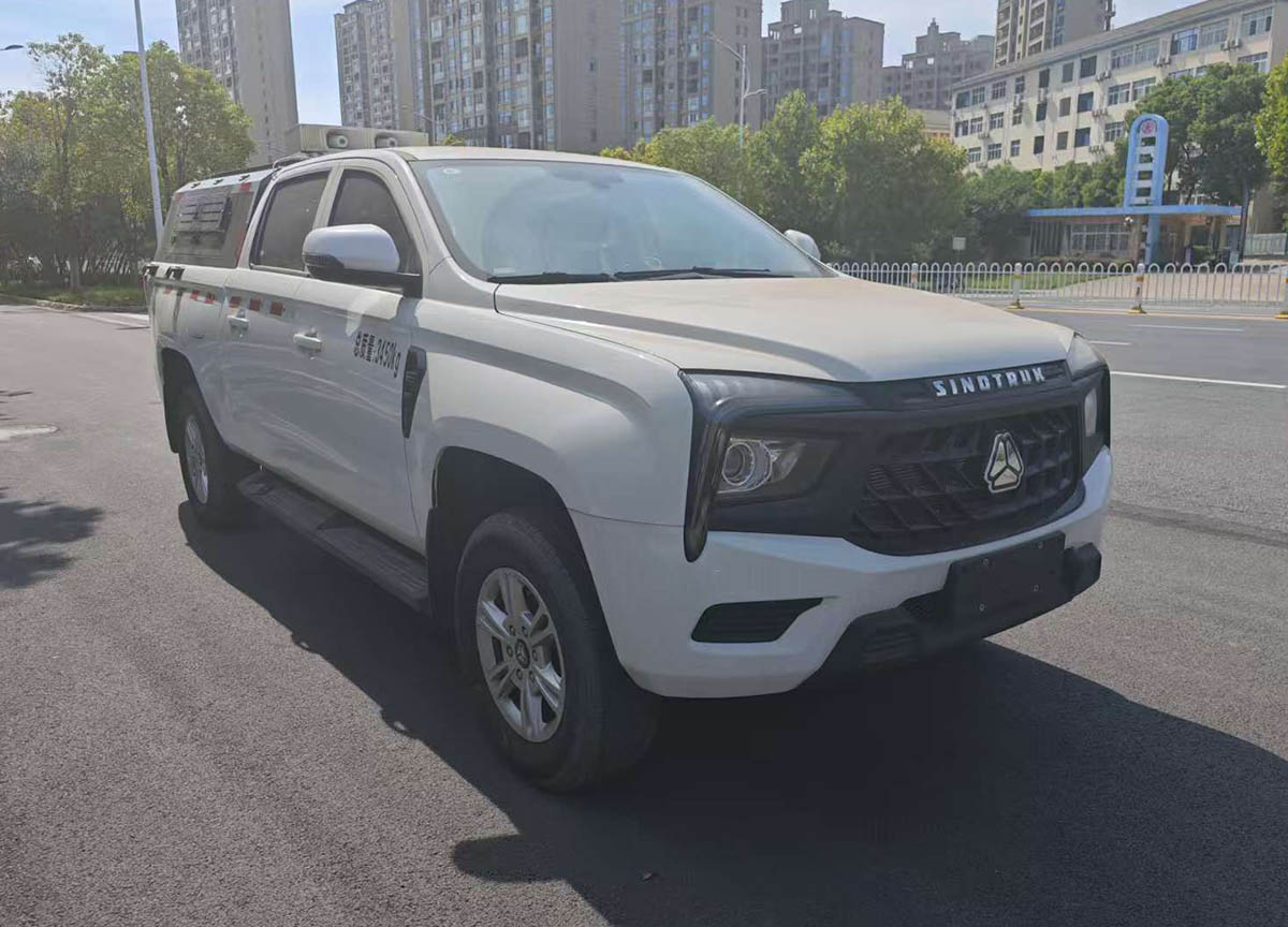 華通牌HCQ5038XZHZZ6指揮車