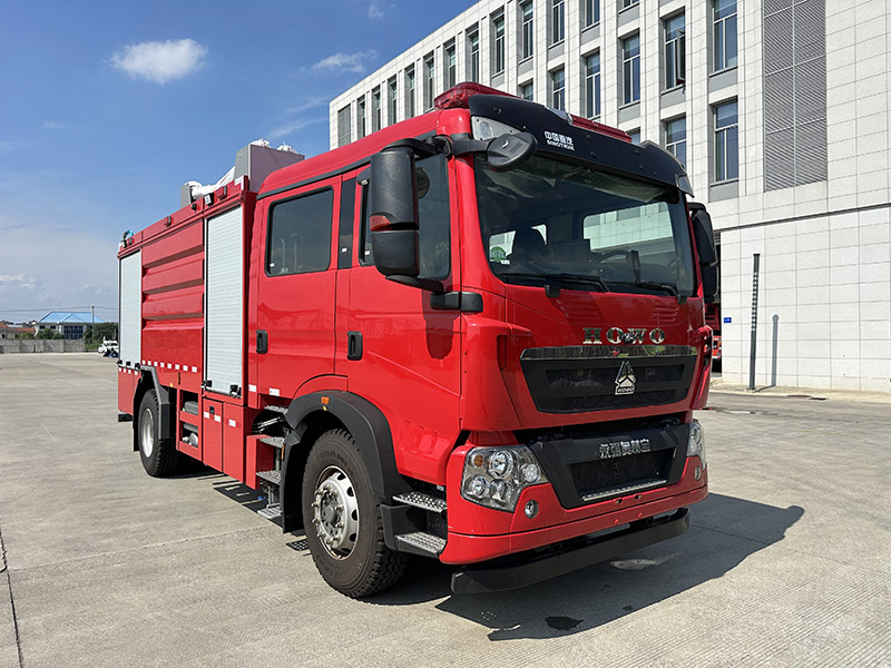 RY5192GXFPM80/03型泡沫消防車圖片