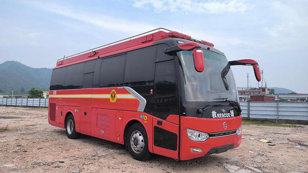 唯邦牌GWB5130TXFTZ1500/XM通信指揮消防車