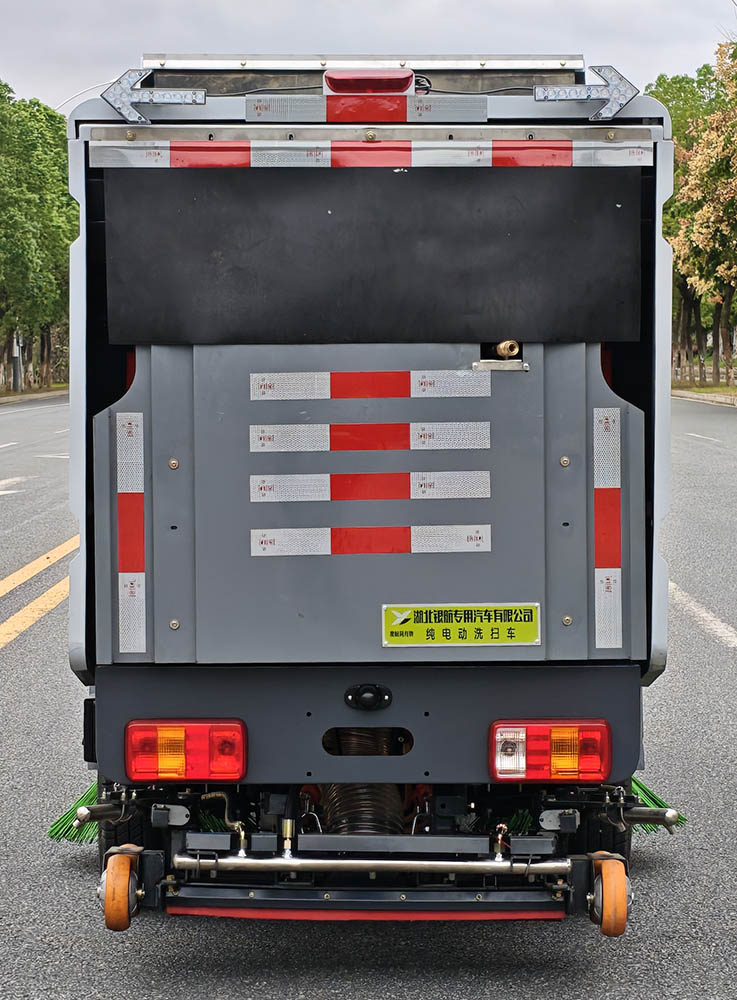 澳航同舟牌AYH5022TXSZBBEV純電動(dòng)洗掃車公告圖片