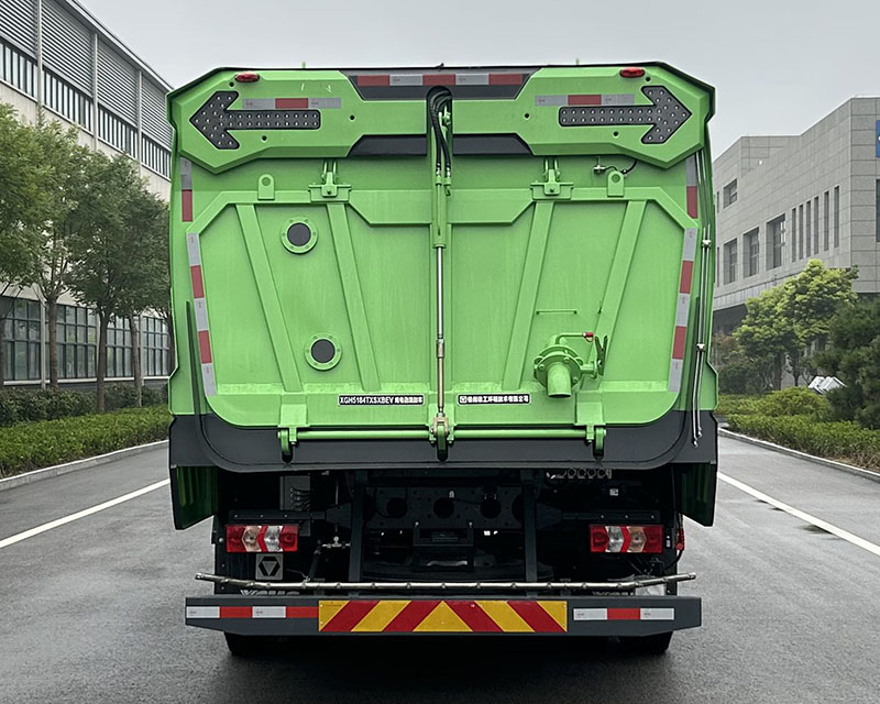 徐工牌XGH5184TXSXBEV純電動(dòng)洗掃車公告圖片