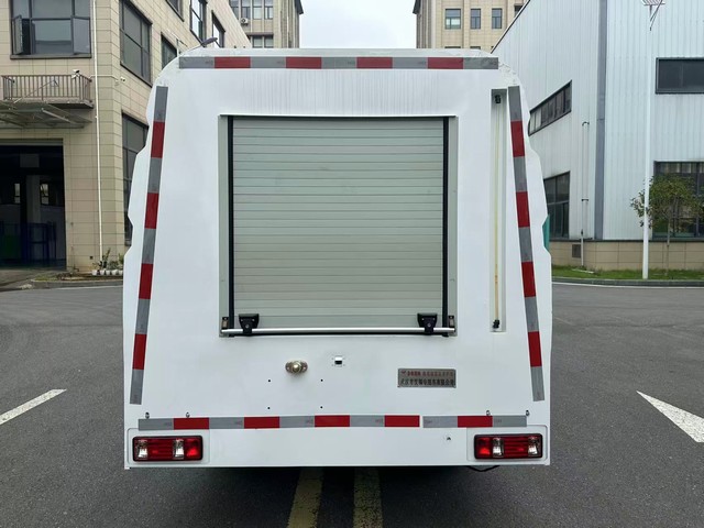 金銀湖牌WFA5044TYHSBEV純電動(dòng)路面養(yǎng)護(hù)車公告圖片