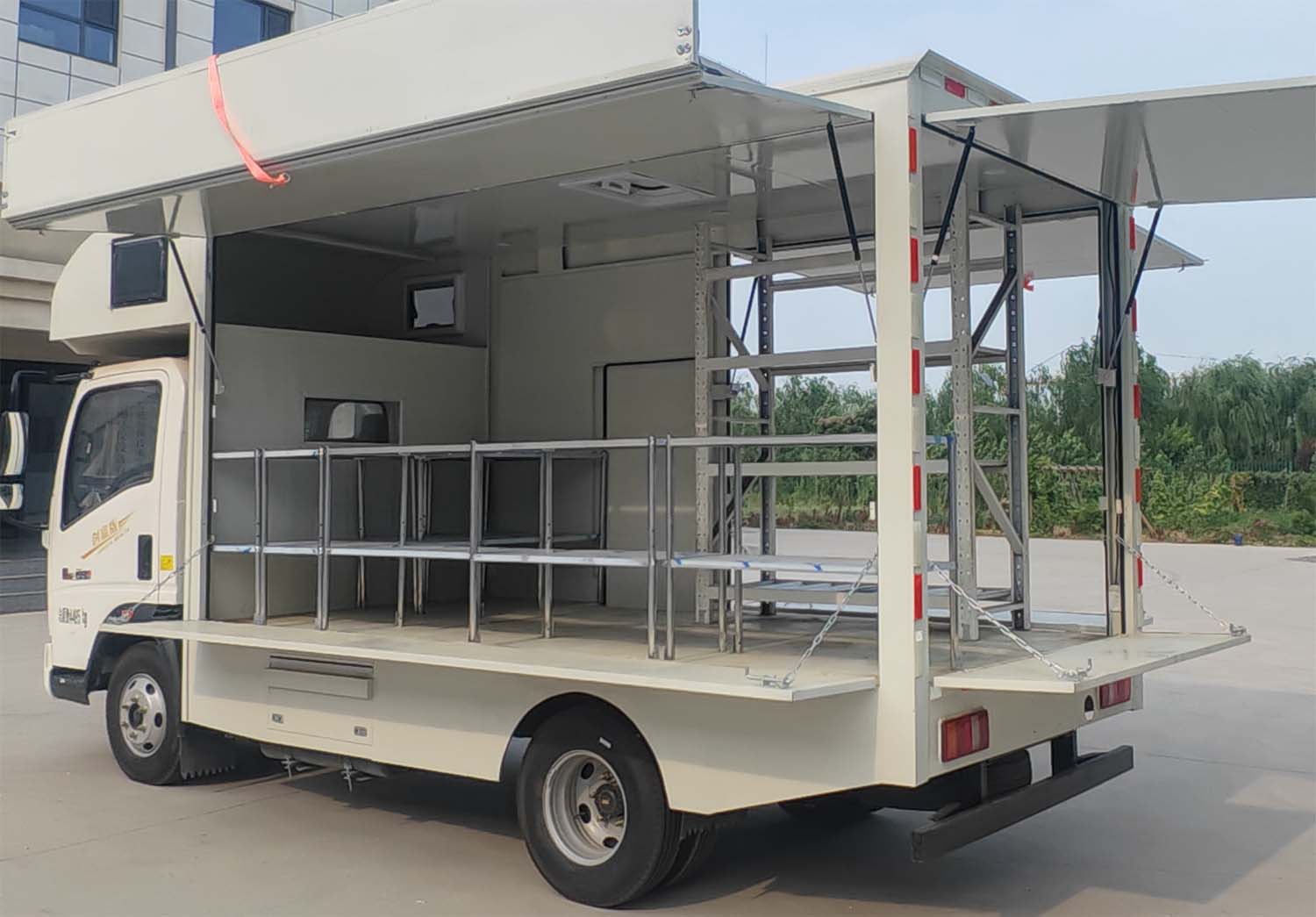 沃爾邦牌WRB5040XSHZZ售貨車公告圖片