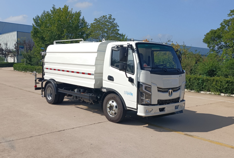 WZK5043TYHW63BEV型純電動路面養(yǎng)護車圖片