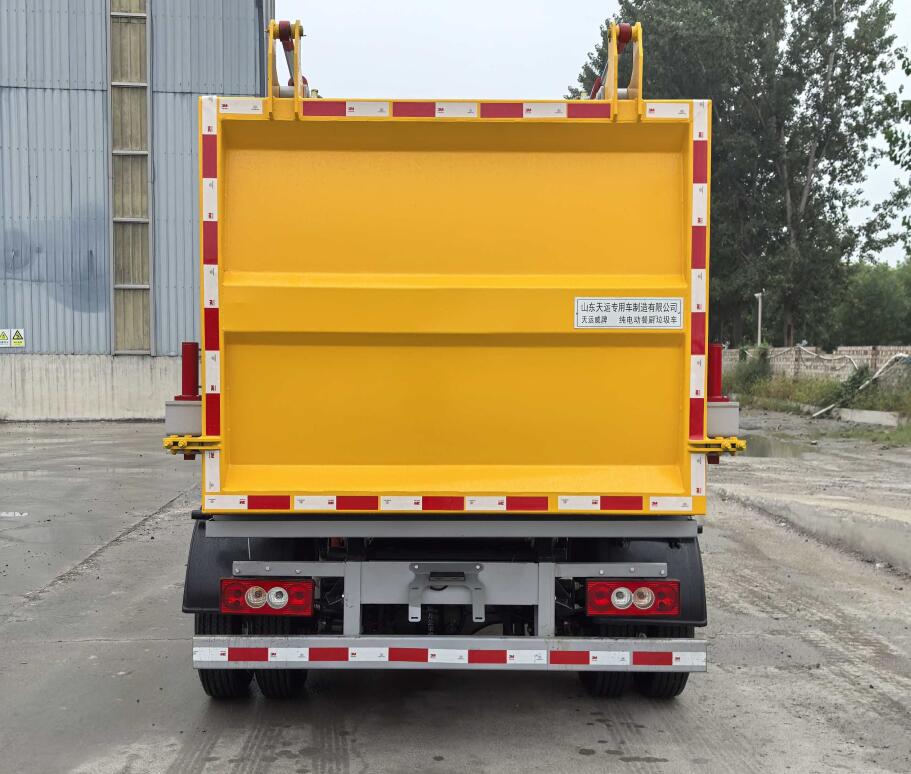 天運(yùn)威牌TYW5070TCABJBEV純電動(dòng)餐廚垃圾車(chē)公告圖片