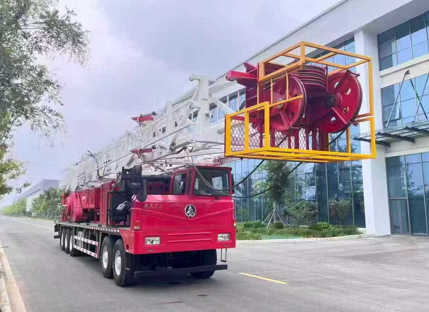 徐工牌XGJ5540TXJ修井機(jī)