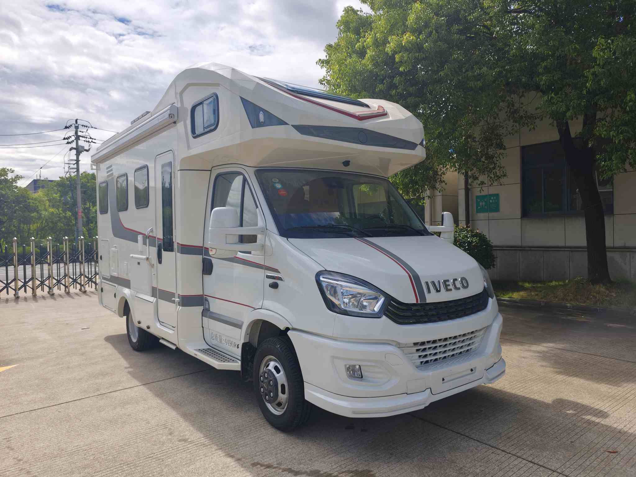 LFH5041XLJA型旅居車圖片