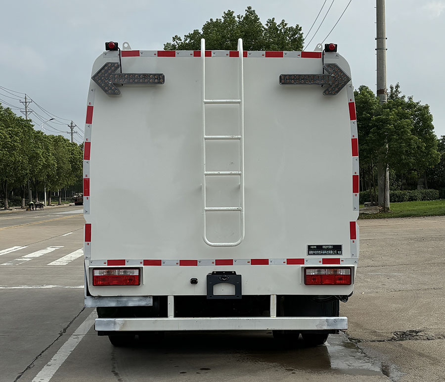 中佳華悅牌ZHN5100GQXCLBEV純電動(dòng)護(hù)欄清洗車公告圖片