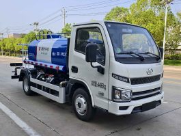 洒水车
