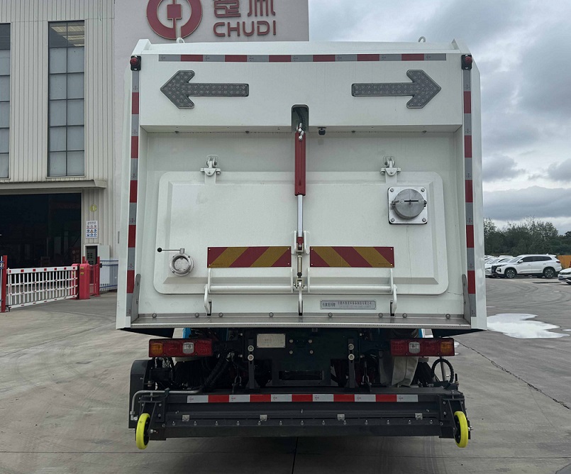 傳旗重科牌CQH5180TWQSXBEV純電動(dòng)道路污染清除車公告圖片