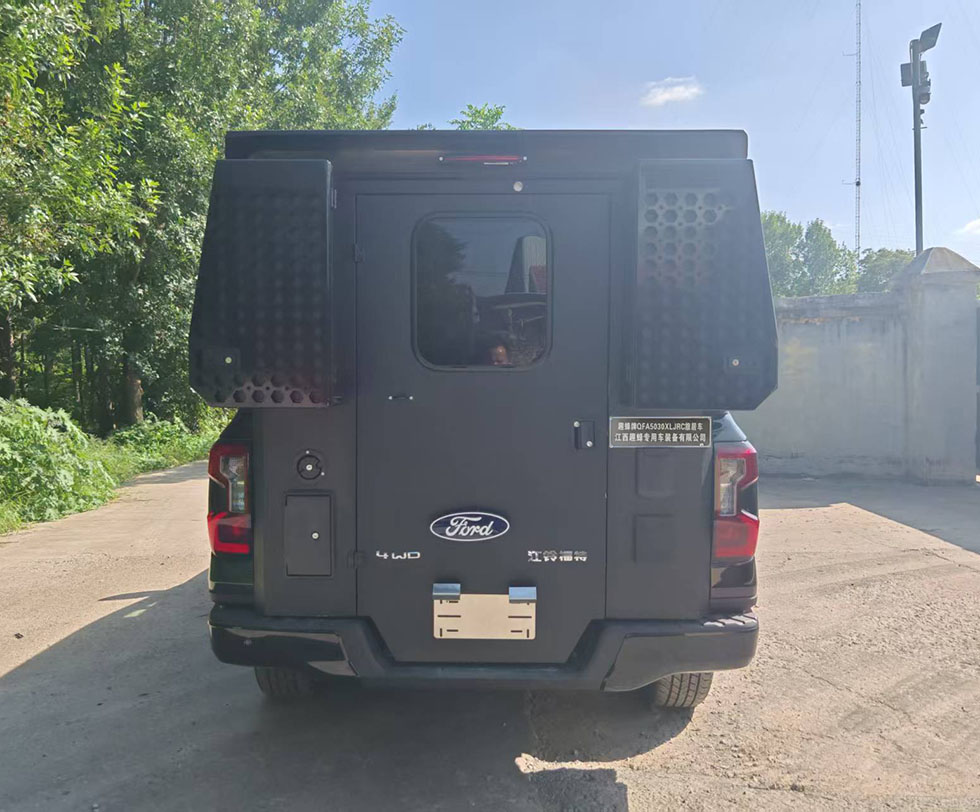 趣蜂牌QFA5030XLJRC旅居車(chē)公告圖片