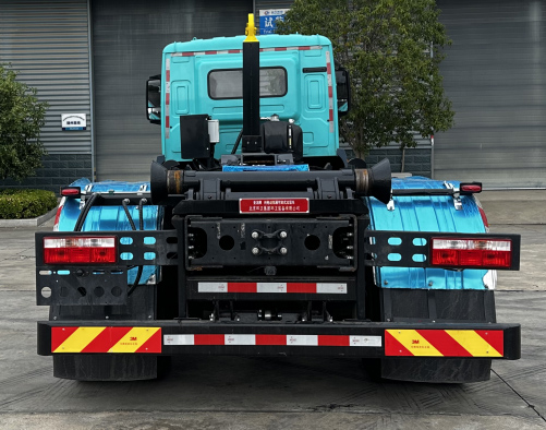 亞潔牌BQJ5250ZXXCLBEV純電動車廂可卸式垃圾車公告圖片