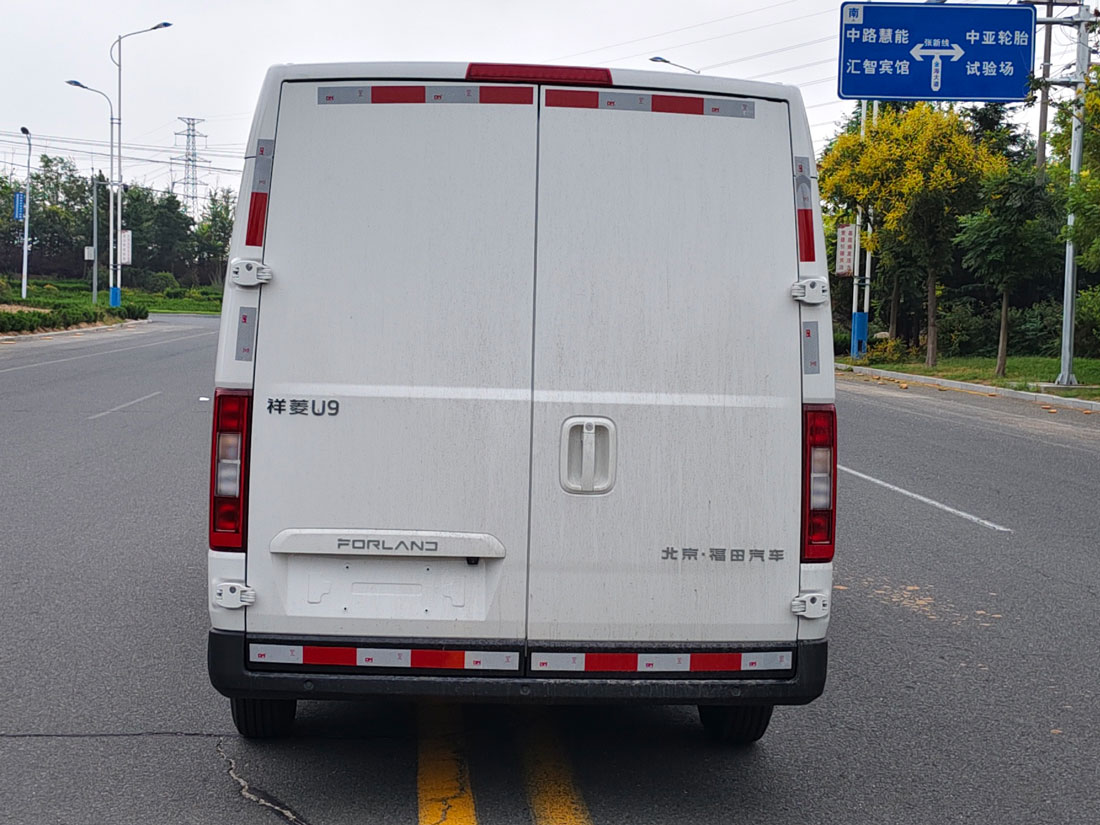 福田牌BJ5033XXYEV03純電動(dòng)廂式貨車(chē)公告圖片