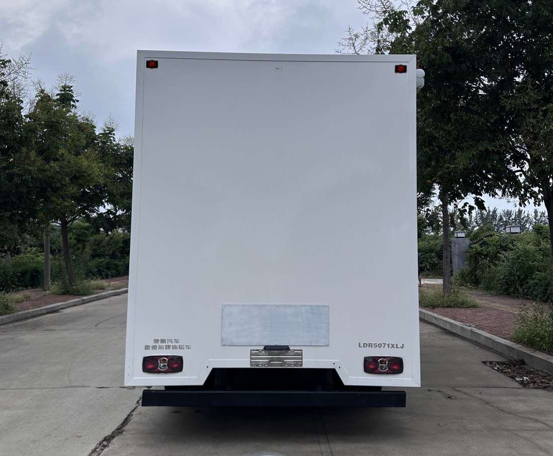 魯?shù)罓柵芁DR5071XLJ旅居車公告圖片