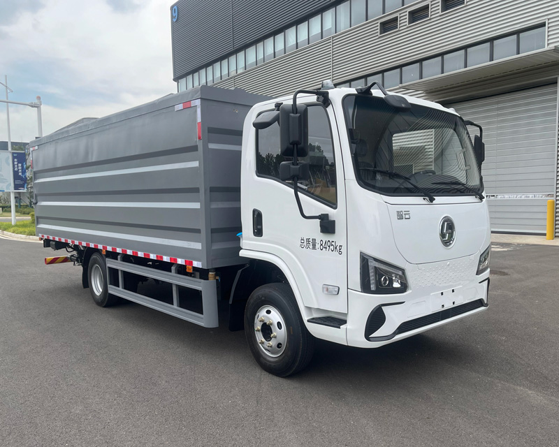 犀重牌AXZ5080XTYSXBEV純電動密閉式桶裝垃圾車