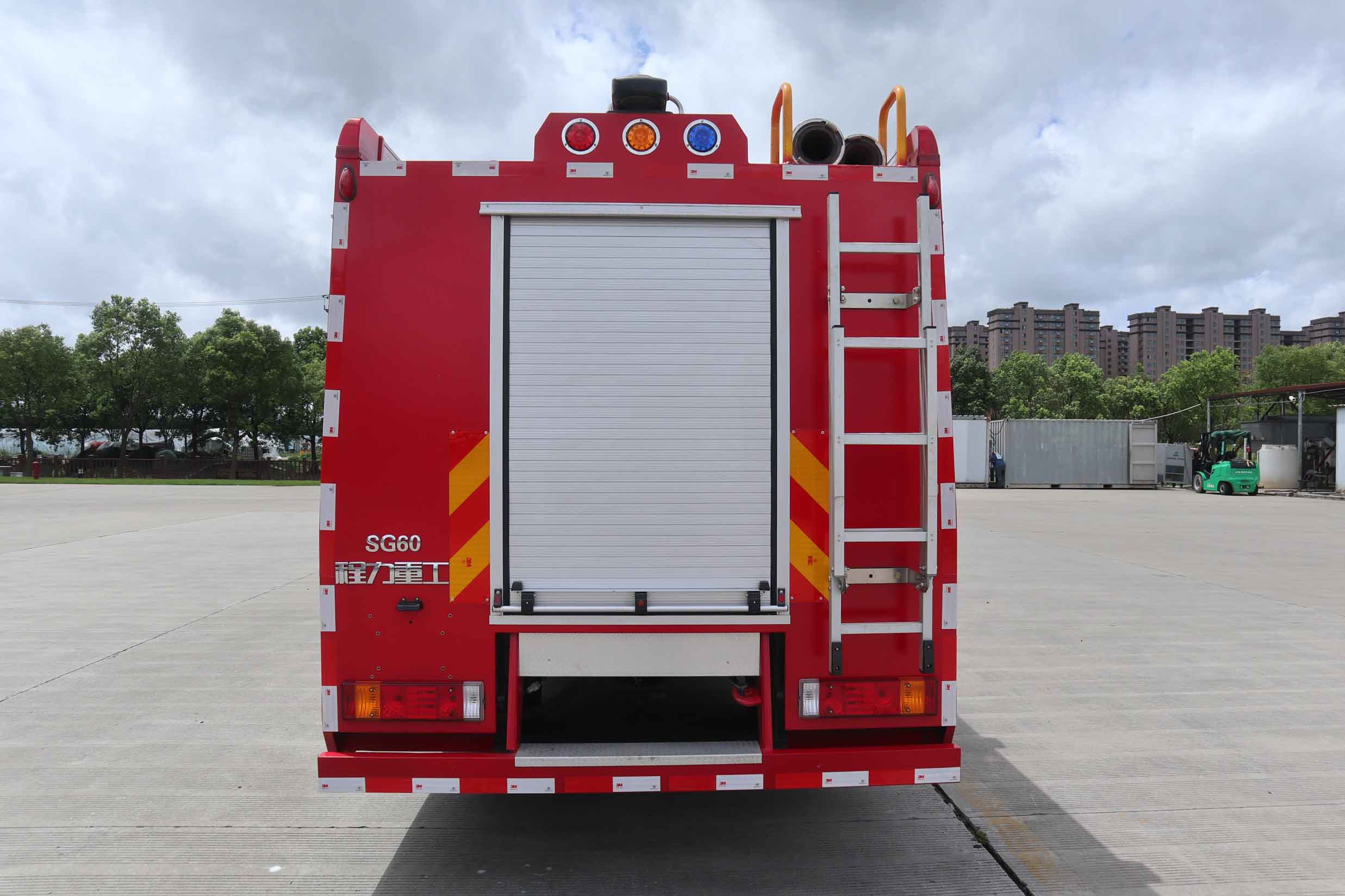 程力重工牌CLH5130GXFSG60/ST水罐消防車(chē)公告圖片