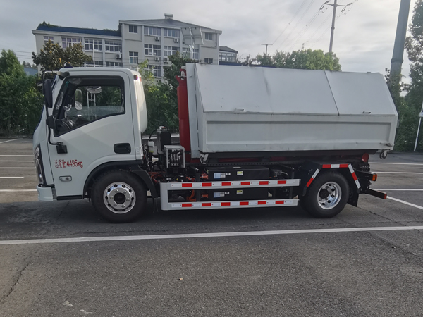 程力威牌CLW5040ZXXBEVASK純電動車廂可卸式垃圾車公告圖片