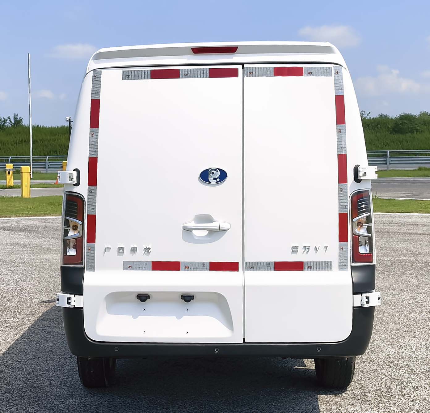 紫象牌HQK5036XXYBEVL1純電動廂式貨車公告圖片