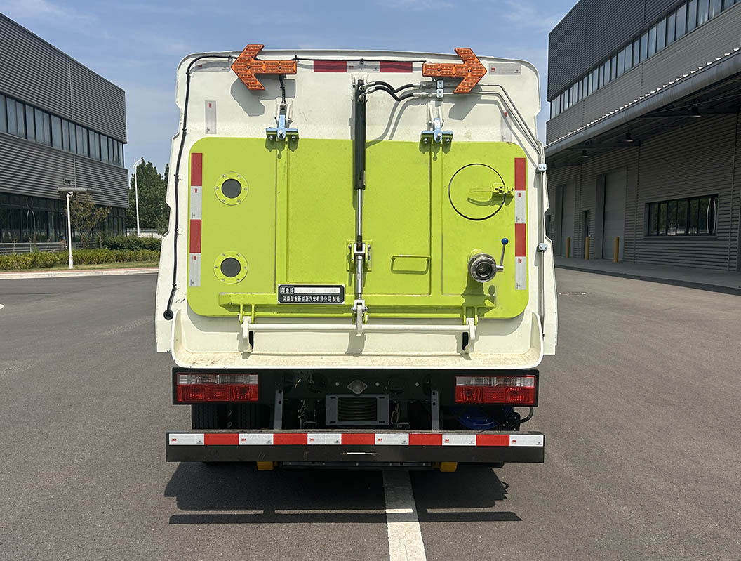 犀重牌AXZ5071TSLDFBEV純電動掃路車公告圖片