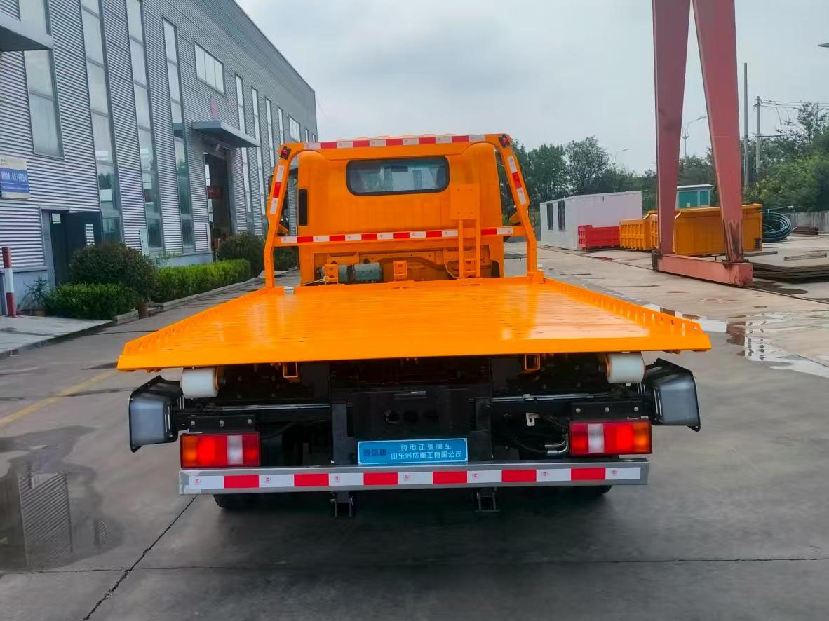 同岳牌TNY5040TQZYBEV純電動清障車公告圖片