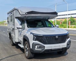 插电式增程混合动力旅居车