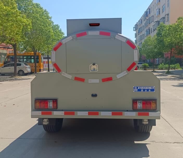 程力威牌CLW5031GSSAJP灑水車公告圖片