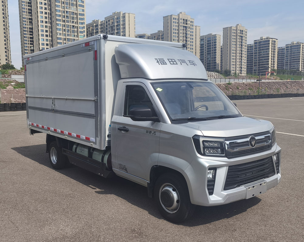 福田牌BJ5030XYK4JC7-01翼開(kāi)啟廂式貨車(chē)