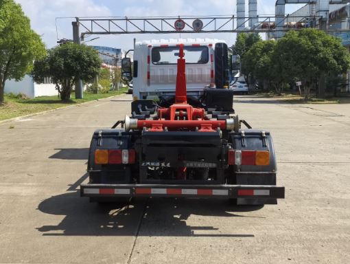 躍進(jìn)牌SH5043ZXXVEDCMZ6車廂可卸式垃圾車公告圖片