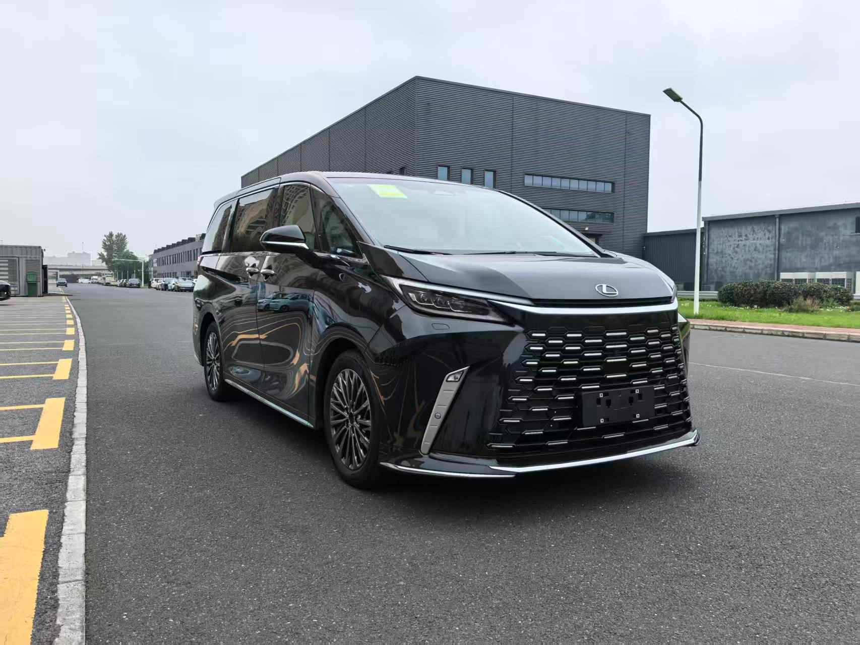 星影牌SKP5031XSWHEV混合動力商務(wù)車