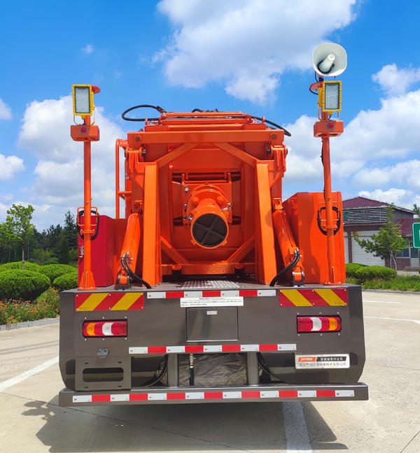 杰瑞牌JR5411TLG連續(xù)油管作業(yè)車(chē)公告圖片