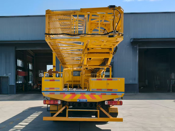 程力威牌CLW5140JQJCDP橋梁檢測車公告圖片