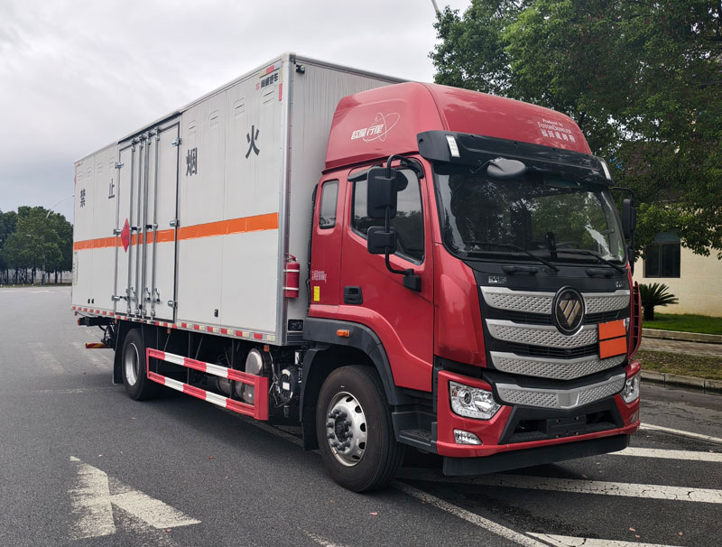 HTW5181XRYBJ6型易燃液體廂式運輸車圖片