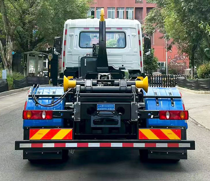 山花牌JHA5183ZXXDFABEV純電動車廂可卸式垃圾車公告圖片