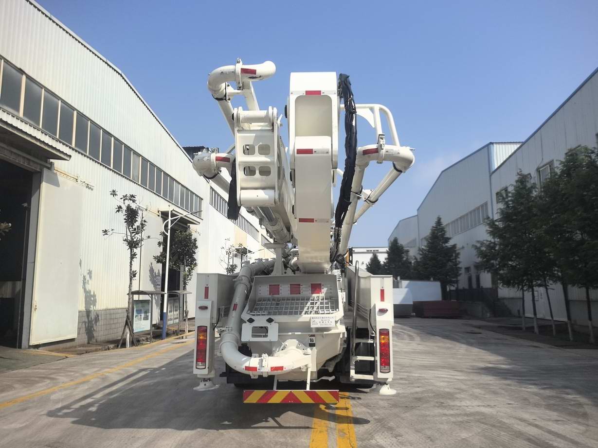 科尼樂(lè)牌KNL5463THB混凝土泵車公告圖片