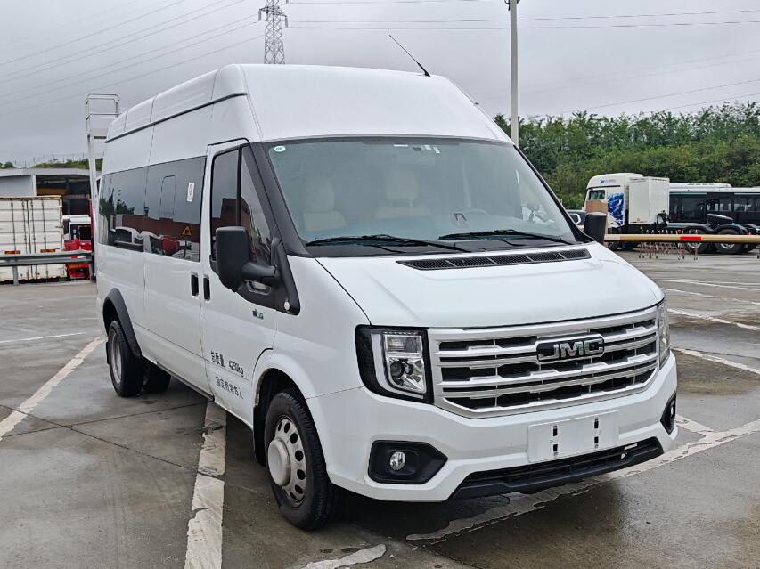 佳隆牌HJL5040XYBA01運(yùn)兵車