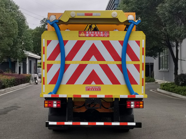 程力重工牌CLH5041TFZADS防撞緩沖車(chē)公告圖片