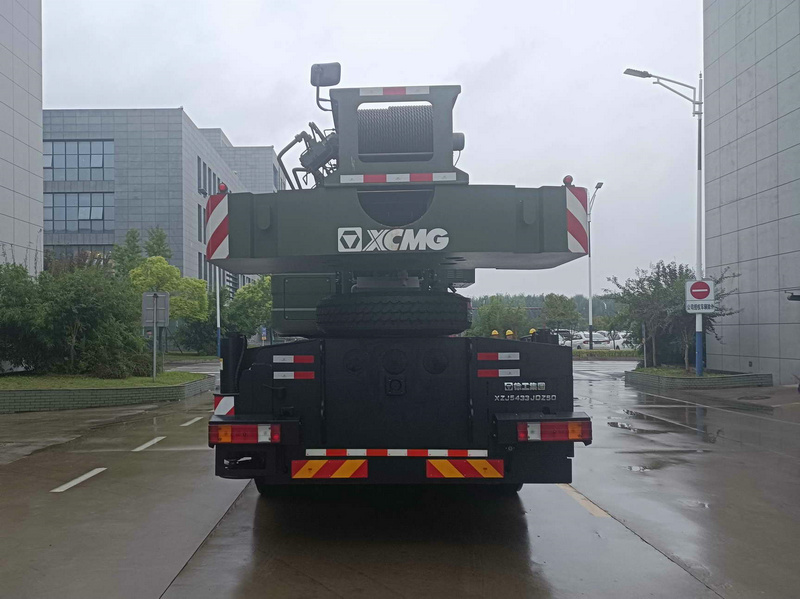 徐工牌XZJ5433JQZ50汽車起重機公告圖片