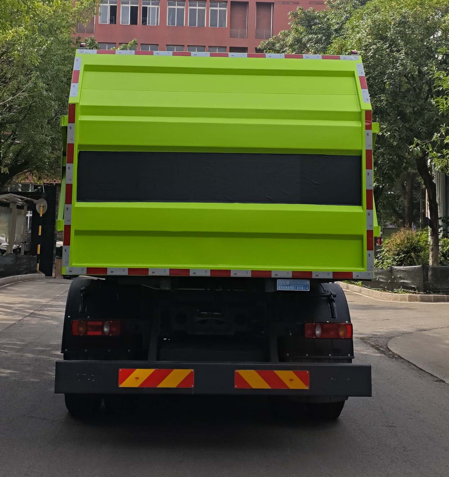 山花牌JHA5183ZXLDFABEV純電動廂式垃圾車公告圖片