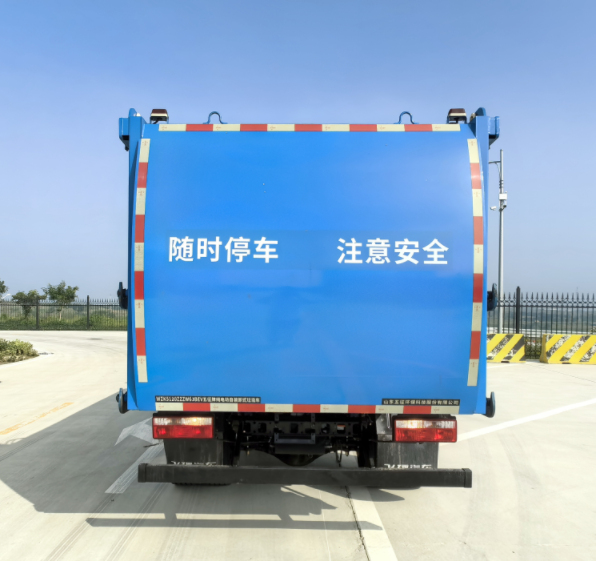 五征牌WZK5120ZZZW63BEV純電動自裝卸式垃圾車公告圖片