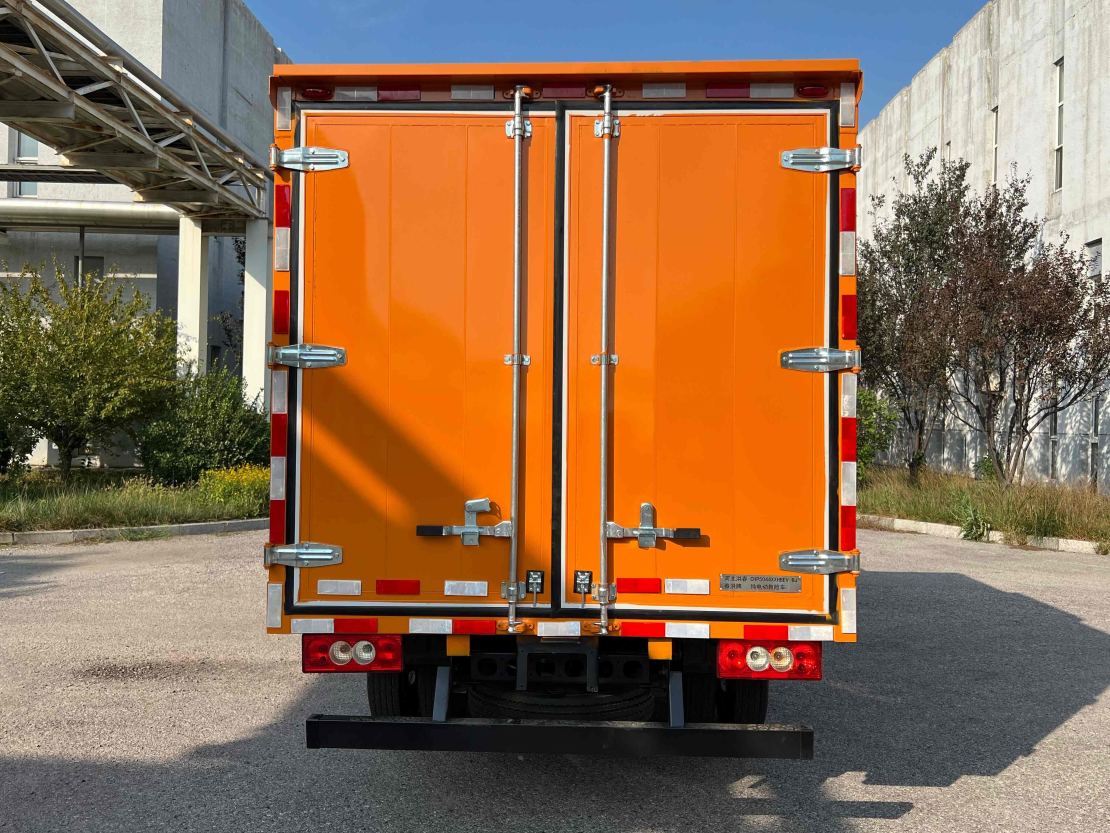 春洪牌CHP5044XXHBEV-BJ純電動救險車公告圖片