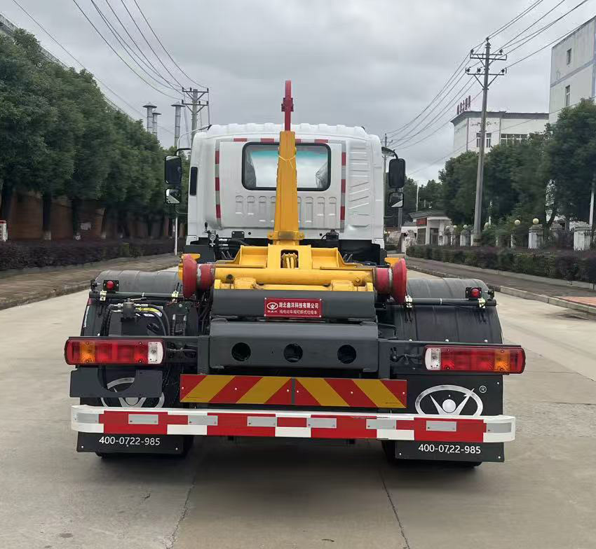 歐威沃牌CXK5184ZXXBEV純電動(dòng)車廂可卸式垃圾車公告圖片