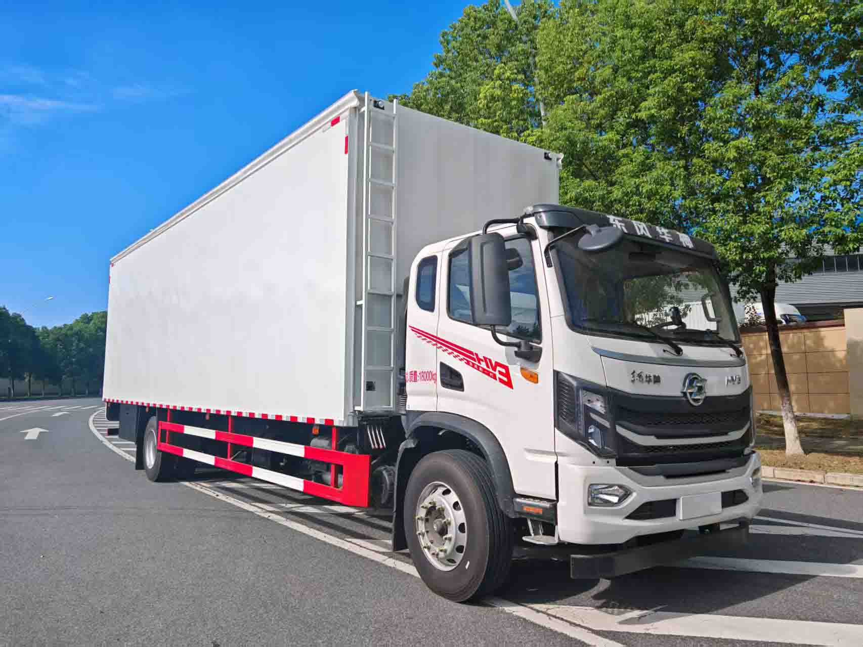 雪志牌CZC5183XWTD6舞臺車