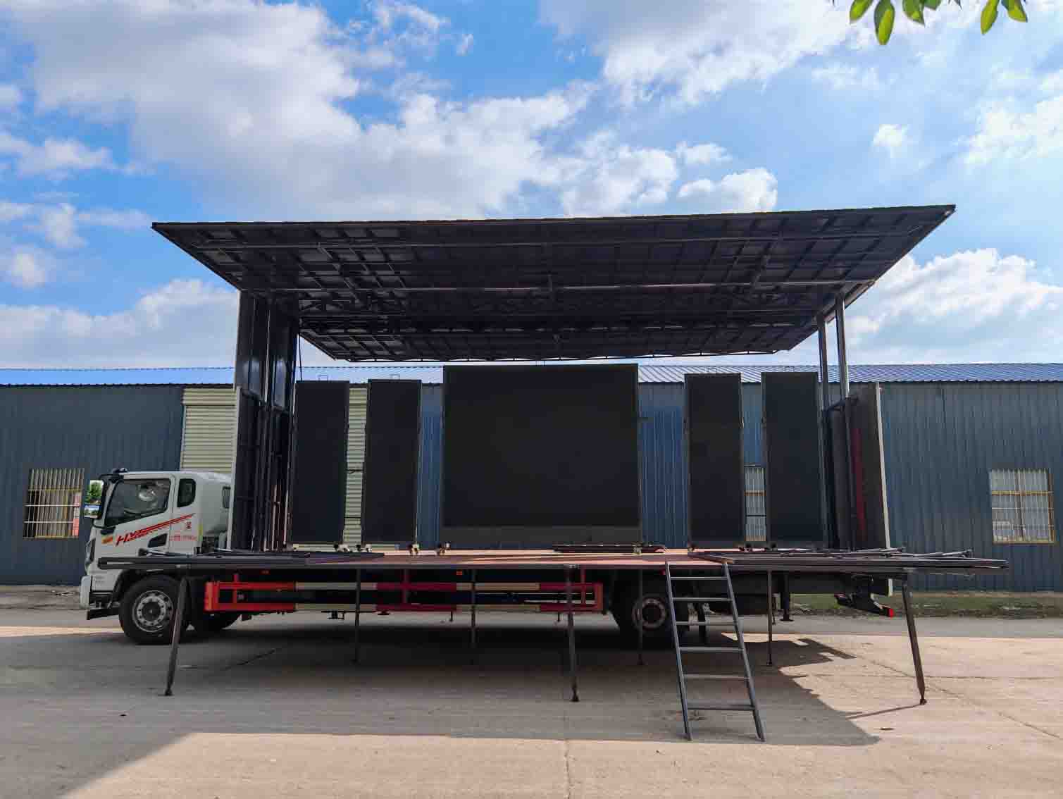 雪志牌CZC5183XWTD6舞臺(tái)車公告圖片