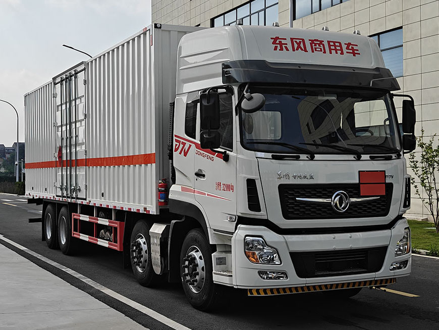 LVZ5327XRYDFV6型易燃液體廂式運輸車圖片