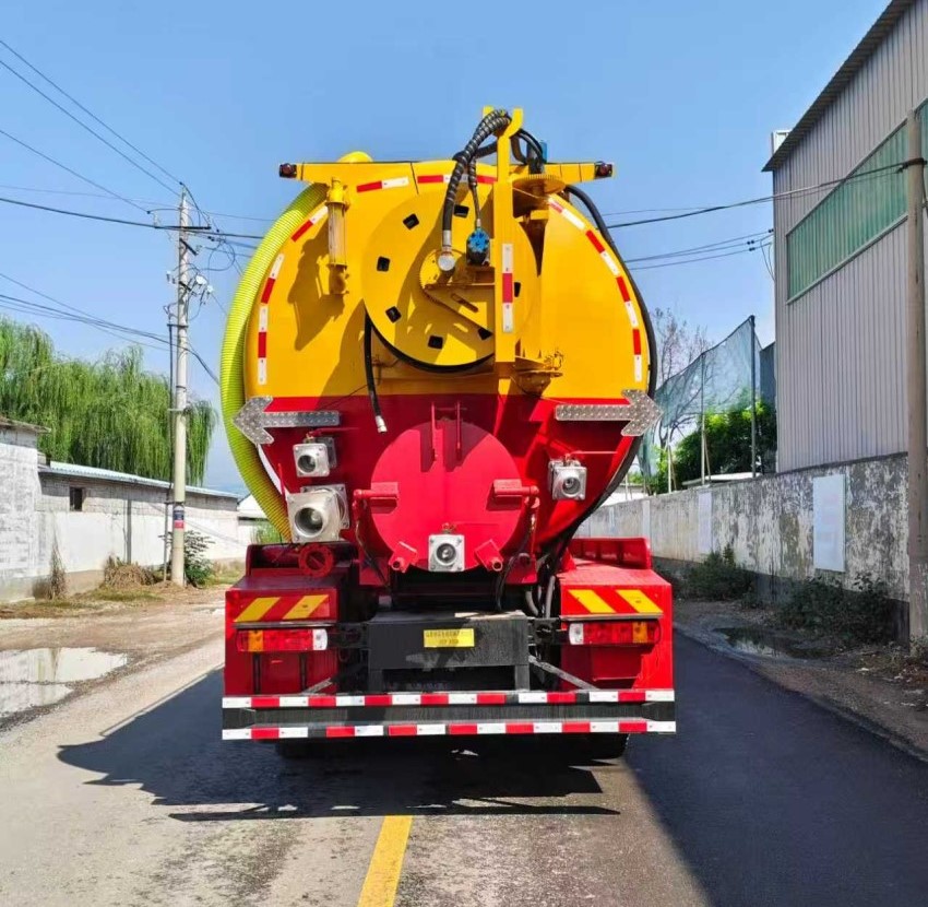 祥農(nóng)達(dá)牌SGW5310GQWBJ6清洗吸污車公告圖片