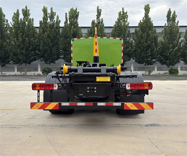 祥農(nóng)達(dá)牌SGW5250ZXXBEVBJ純電動車廂可卸式垃圾車公告圖片