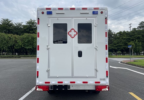 新康杰牌GPY5040XJHB3救護(hù)車公告圖片
